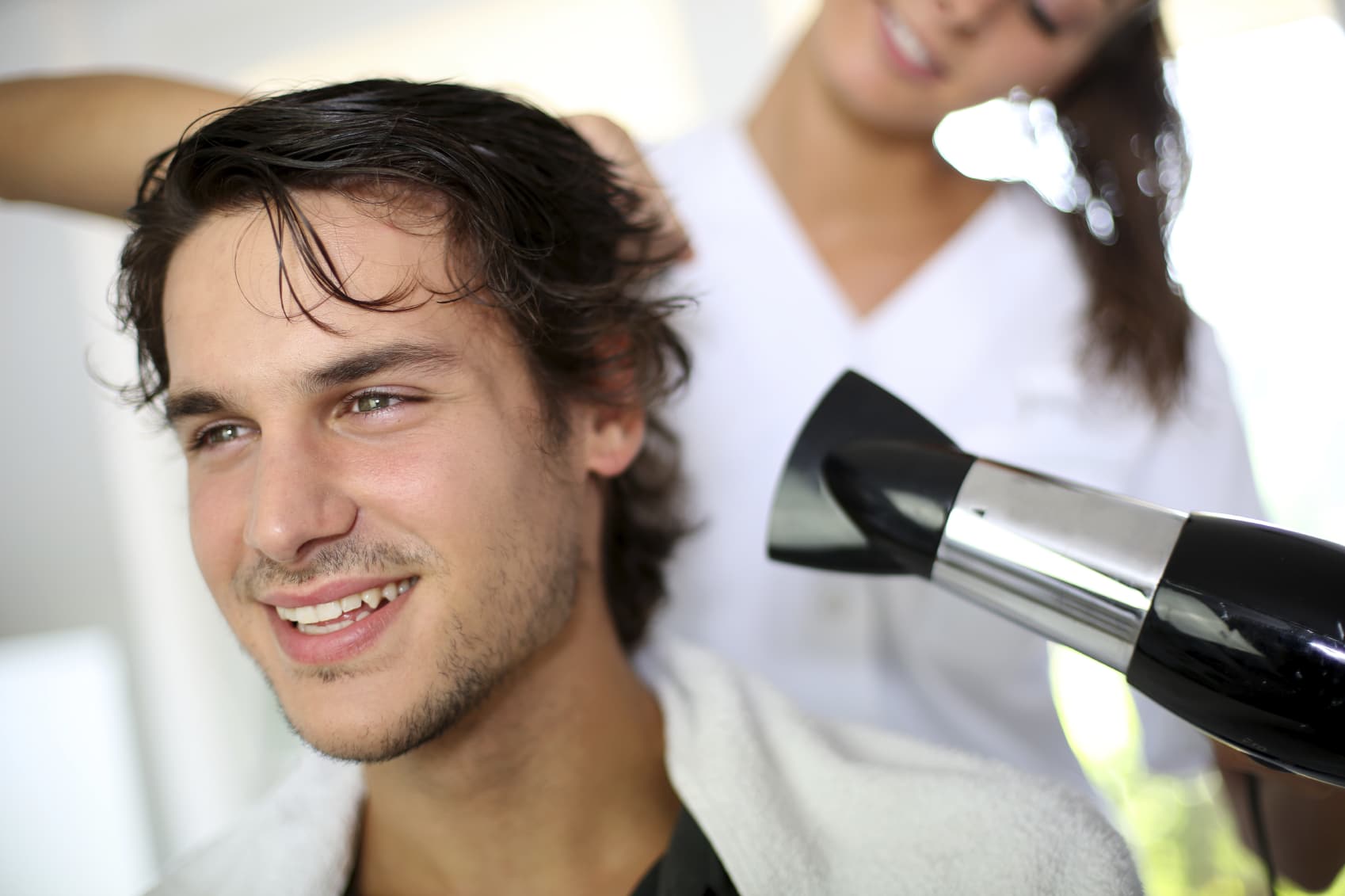 Ruwe olie Adolescent kompas Haartrends voor mannen: lang, langer, langst! - Wellness Academie