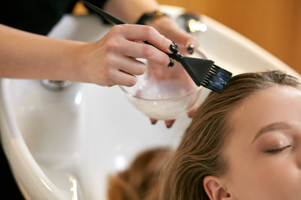 Back to work: de kracht van een nieuwe haarkleur